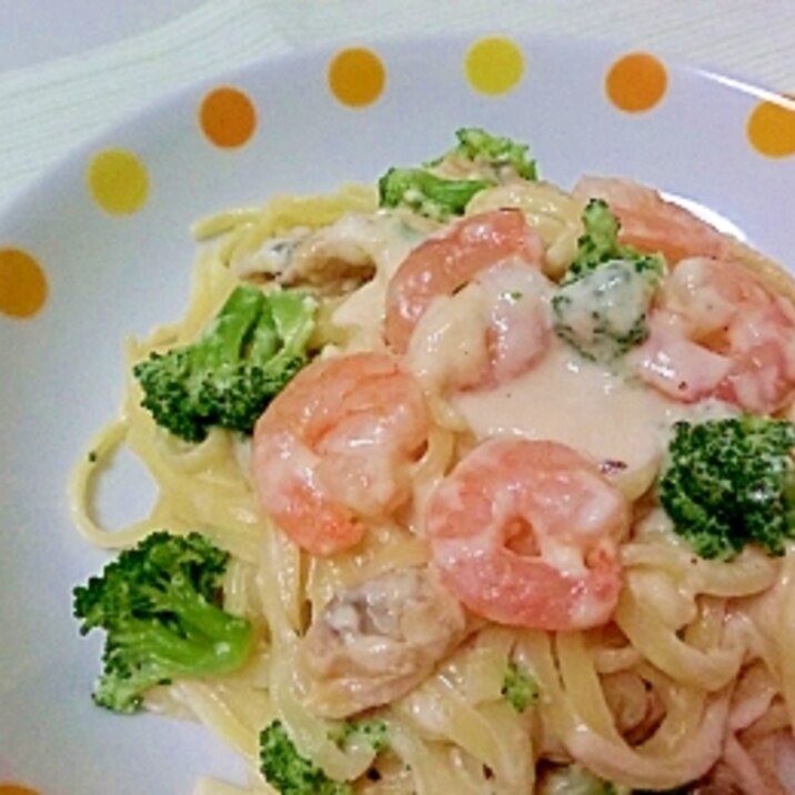 えびの濃厚クリームパスタ コストコパスタソースで レシピ 作り方 By ゆず茶55 楽天レシピ えびの濃厚クリームパスタ コストコパスタソースで レシピ 作り方 By ゆず茶55 楽天レシピ